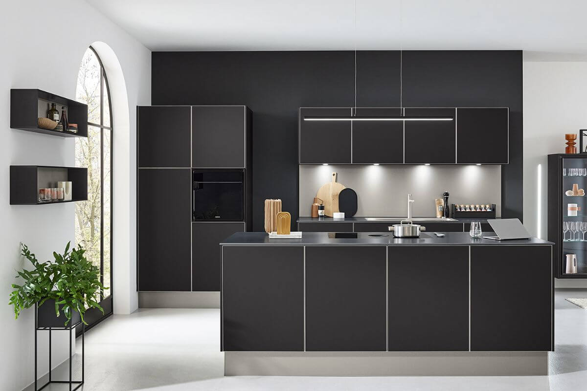 Ballerina Designküche mit Insel schwarz Ballerina Küchen